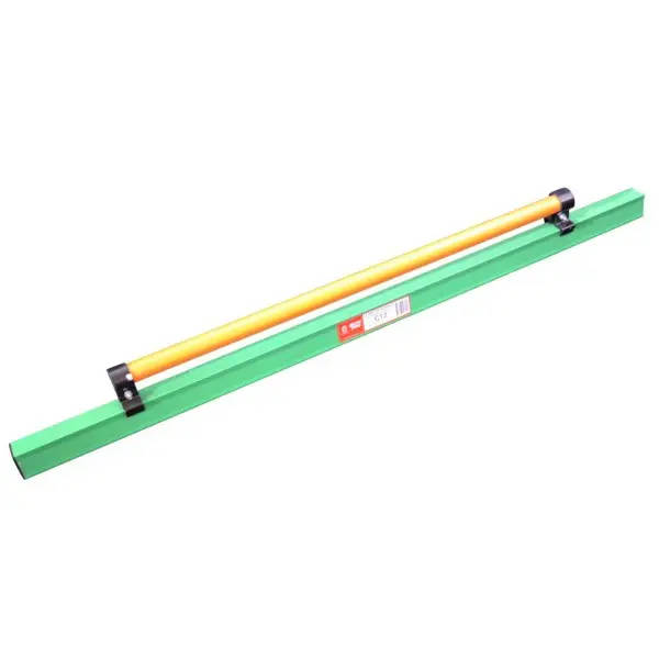 Variable Position Clamped Handle Screed with Level Vial - MasterFinish